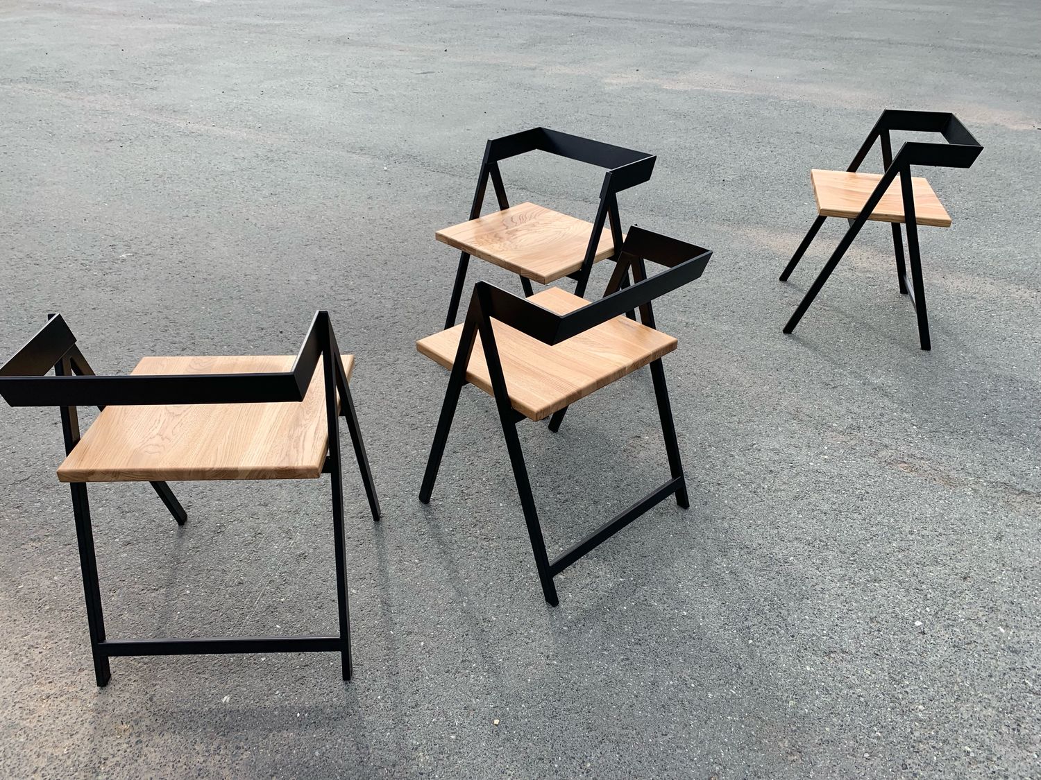 Уличный стол со стульями лофт